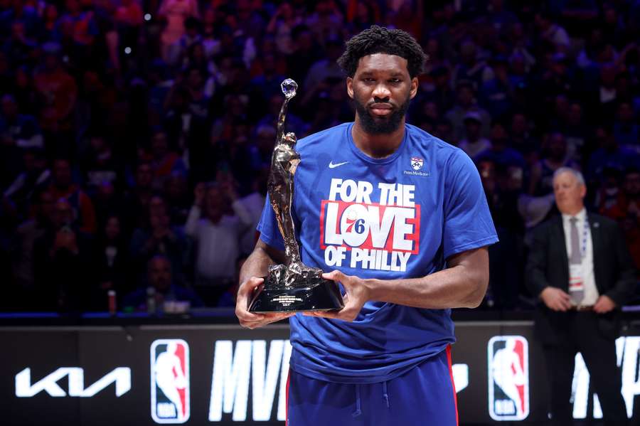 Joel Embiid a remporté son premier titre de MVP. 