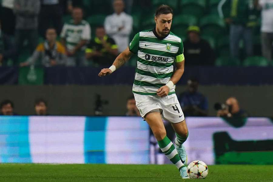 Coates ainda não está disponível Coates ainda não está disponível