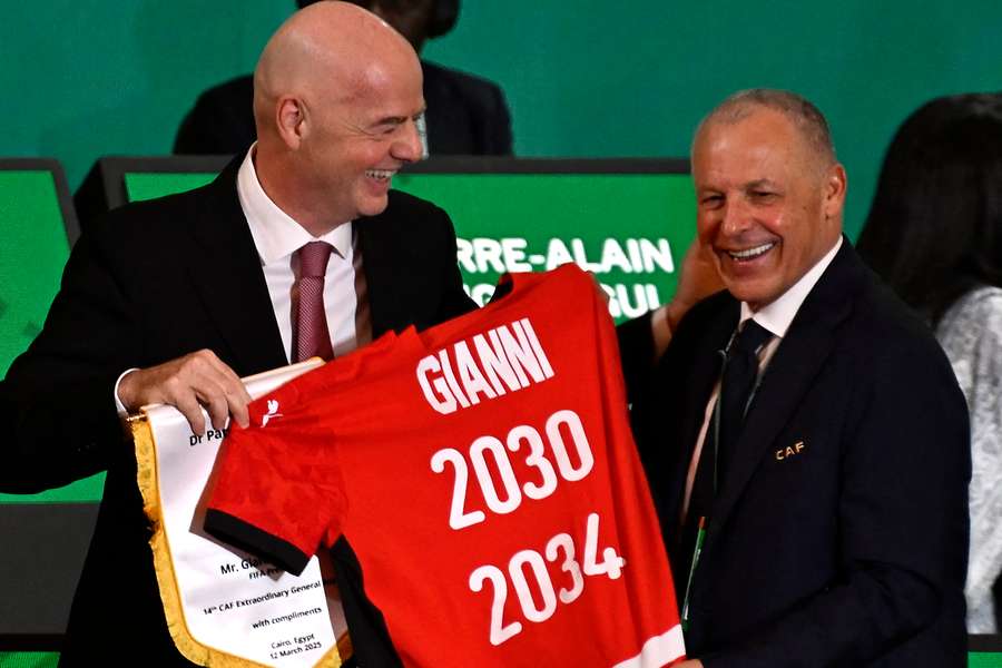 Infantino et Abou Rida ce mercredi au Caire.
