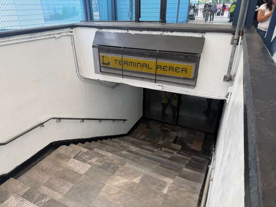 Metro próximo ao Aeroporto estava fechado Metro próximo ao Aeroporto estava fechado