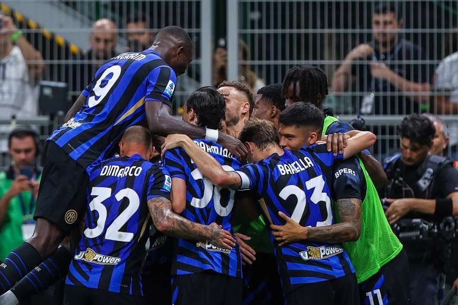 Inter wint met 2-0 en pakt de eerste zege van het seizoen