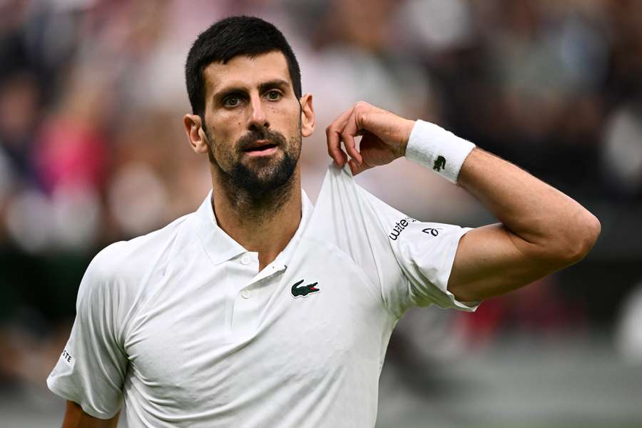 Djokovic passa à final de Wimbledon