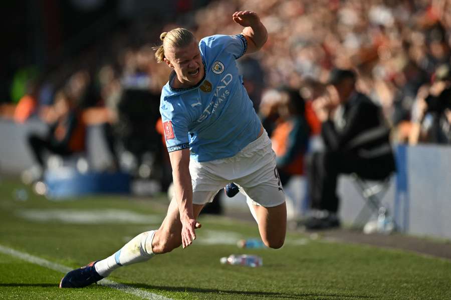 Manchester City bez Haalanda od pięciu do siedmiu tygodni. Trener ma nadzieję, że wróci na KMŚ
