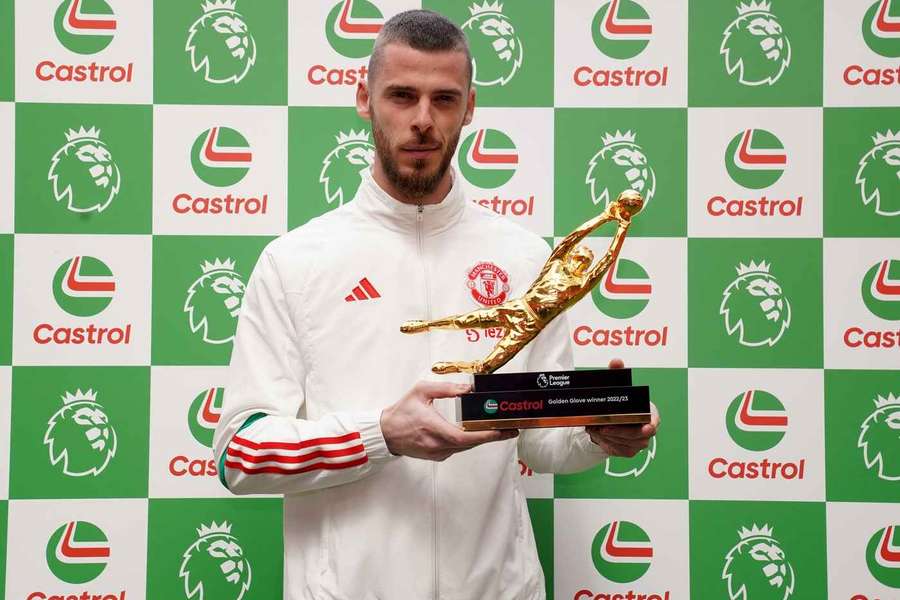 Rio Ferdinand decided to sell David de Gea at Man Utd "should have been made redundant"