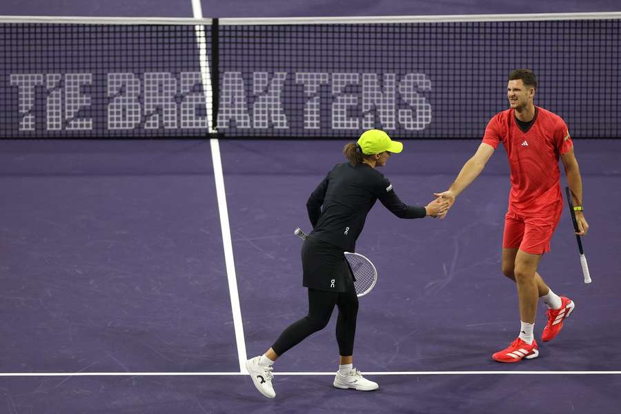 Iga Świątek i Hubert Hurkacz odpadli w półfinale pokazowej imprezy przed Indian Wells