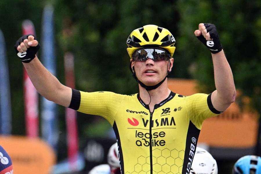 Kooij celebrates his stage victory