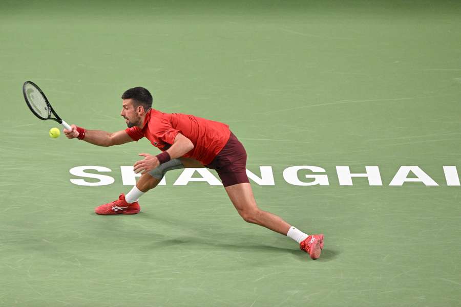 Novak Djokovic mødte for første gang i karrieren lørdag eftermiddag dansk tid den 20-årige amerikaner Alex Michelsen. 