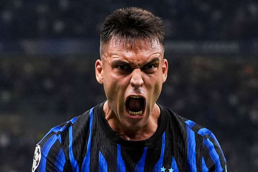 Lautaro, celebrando su doblete