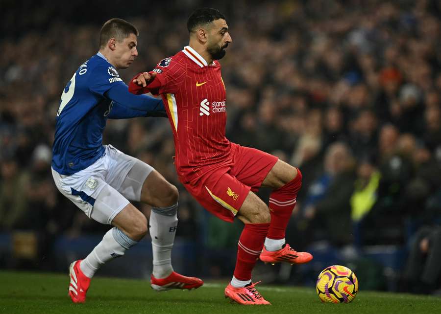 Salah fechou o jogo com gol e assistência