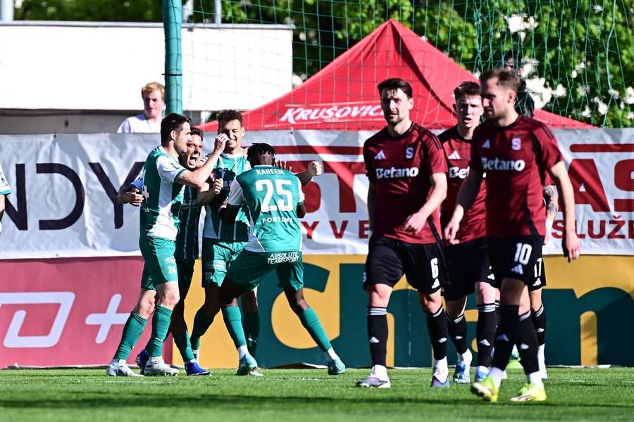 Slavia potřebuje proti Sigmě vyhrát.