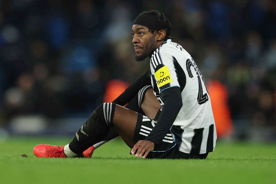 Newcastle winger Elanga: We all play for Howe