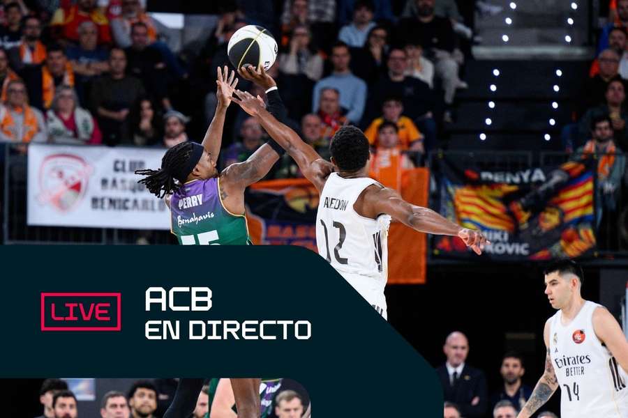 Kendrick Perry ante Théo Maledon Kendrick Perry ante Théo Maledon
