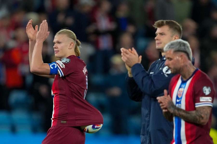 Haaland nastřílel do sítě Izraele hattrick.