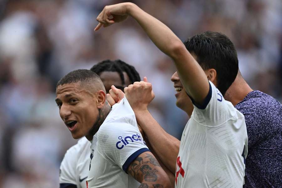 Richarlison entrou perto do fim e mudou o jogo