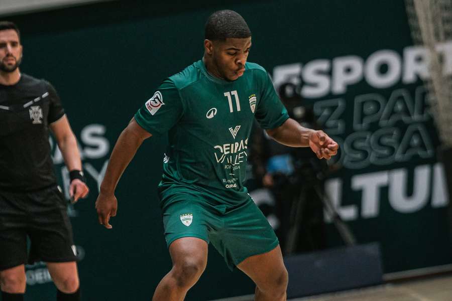 Anderson Fortes bisou na primeira parte