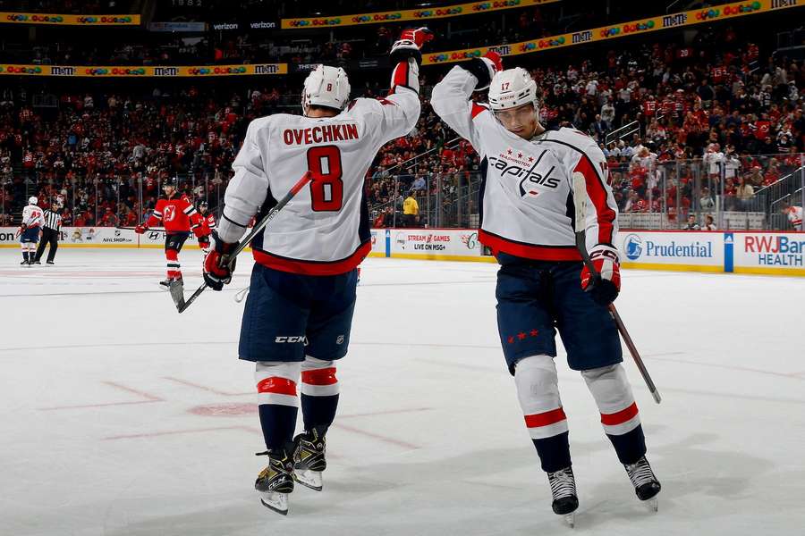NHL-Torjäger Owetschkin trifft zum 6:4-Sieg der Washington Capitals gegen New Jersey Devils.