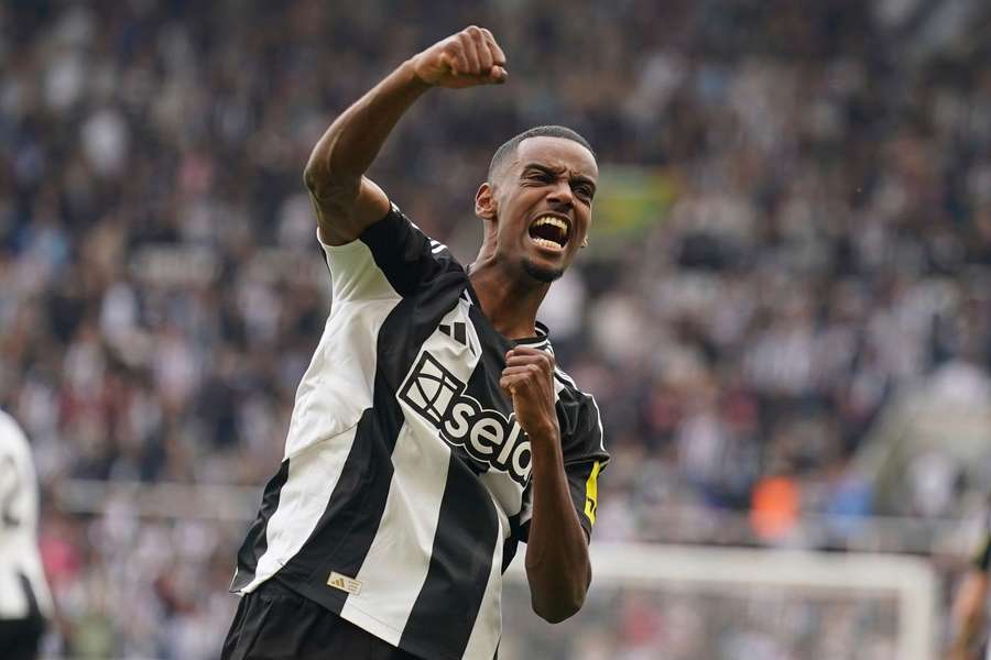 Isak ha dejado el Newcastle para irse al Liverpool