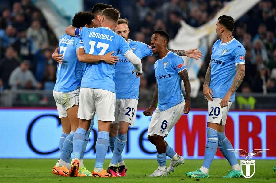 A Lazio tem 64 pontos, à frente da Juve (63) e da Inter de Milão (60)