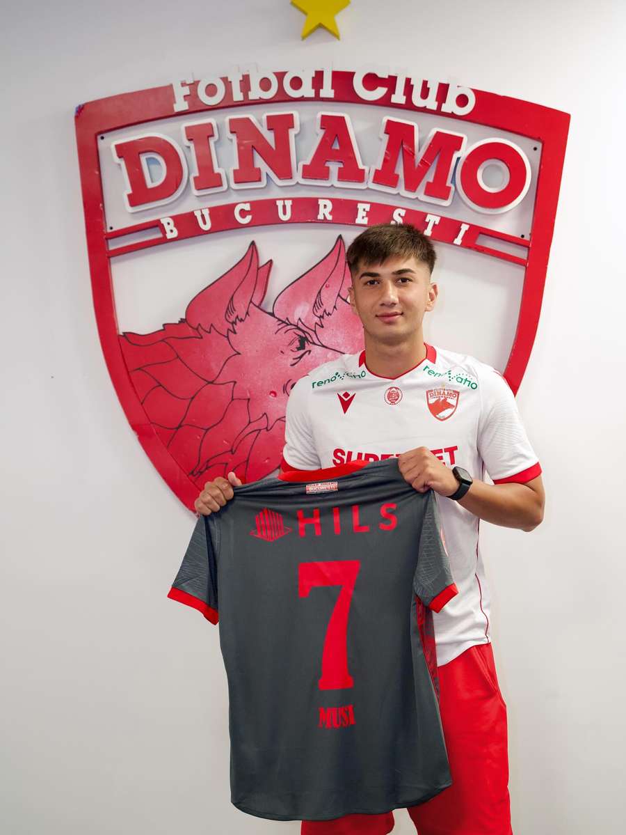 Alex Musi, prezentat oficial de Dinamo