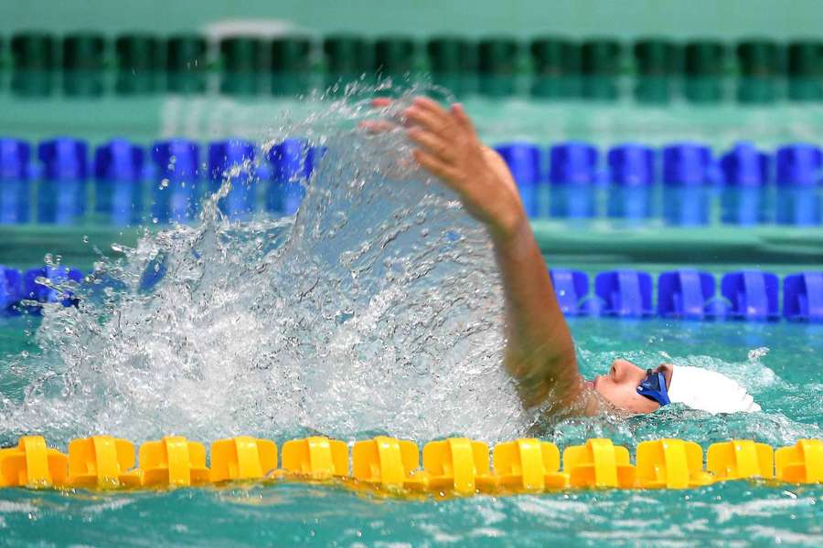 Pływak Kamil Otowski pierwszym polskim złotym medalistą paralimpijskim