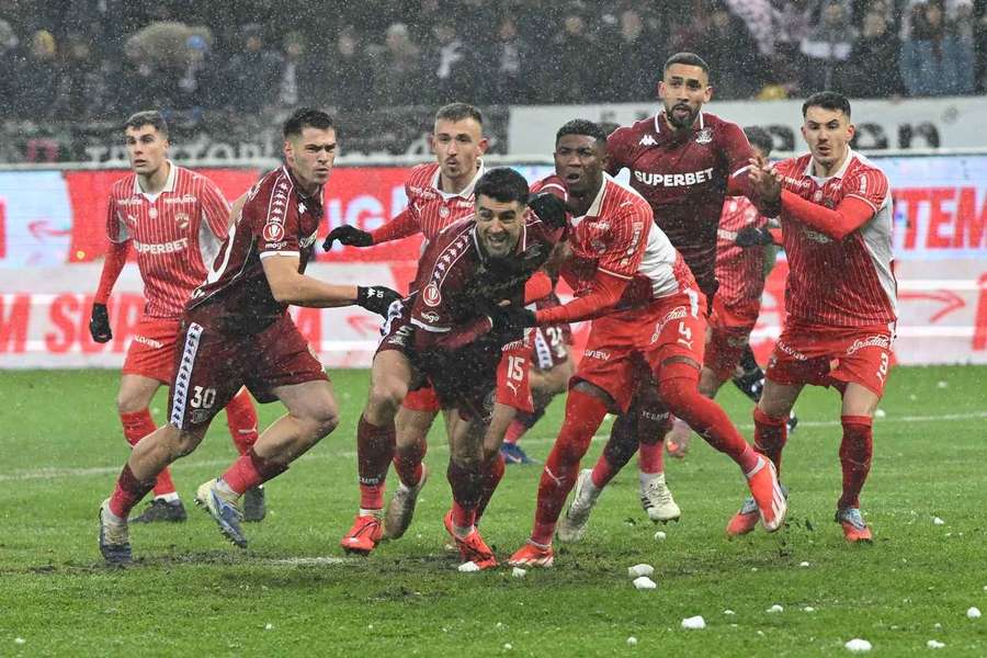 Daniel Paraschiv și Leo Bolgado nu vor continua în Giulești Daniel Paraschiv și Leo Bolgado nu vor continua în Giulești