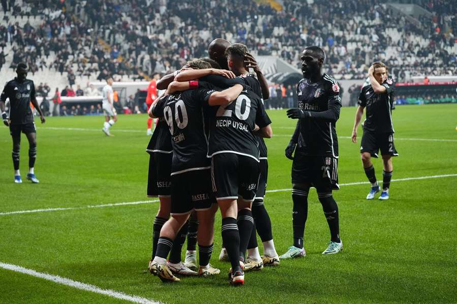 Besiktas eliminou o Konyaspor esta quarta-feira