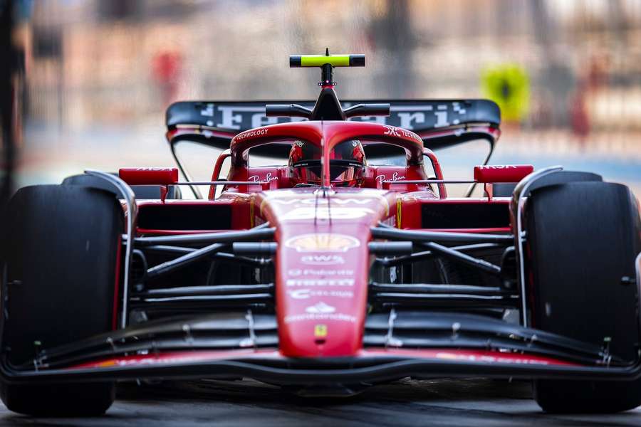 Formula 1: aspettando Hamilton la Ferrari riparte col sorriso