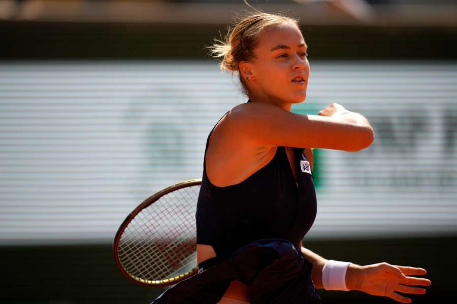 Schmiedlová nestačila na maďarskú tenistku ani v druhom vzájomnom vystúpení.