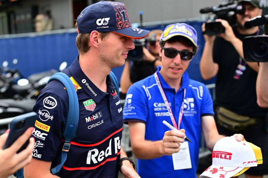 Es gibt momentan viele Spekulationen um Verstappens Zukunft bei Red Bull.
