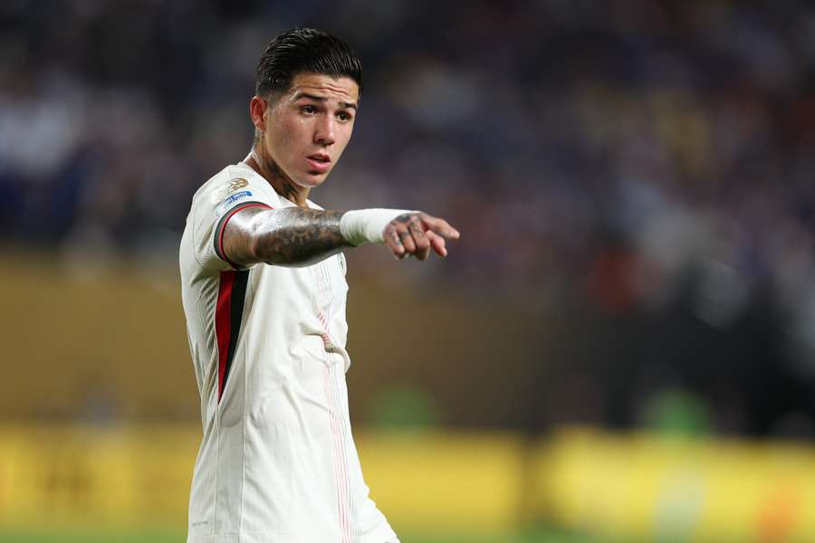 Fernandez in action for Chelsea