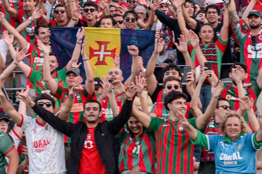 Adeptos do Marítimo vão celebrar subida à Liga em casa