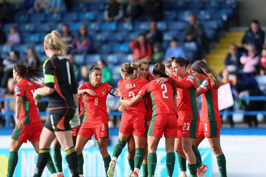 Portugal com dois jogos em perspetiva