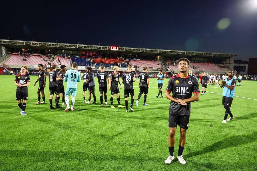 Excelsior verloor met 3-1 op bezoek bij Top Oss in eerste wedstrijd