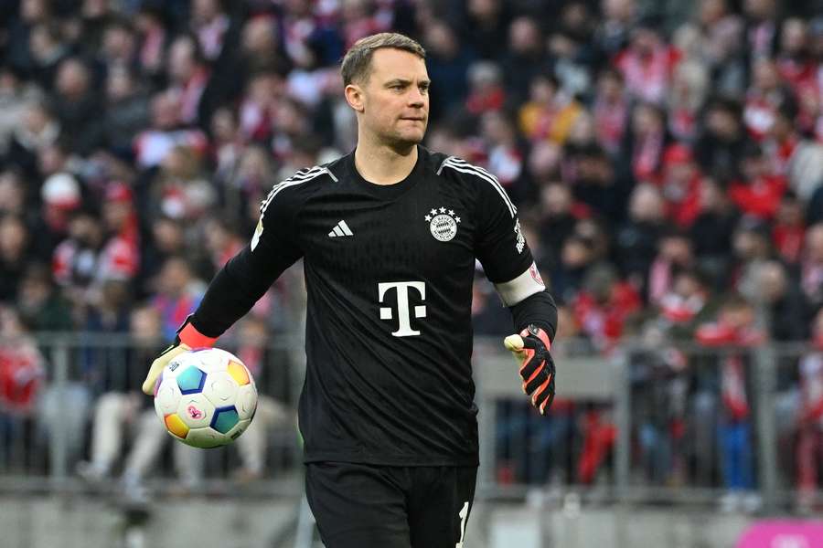 Neuer é dúvida para o jogo da jornada na Alemanha