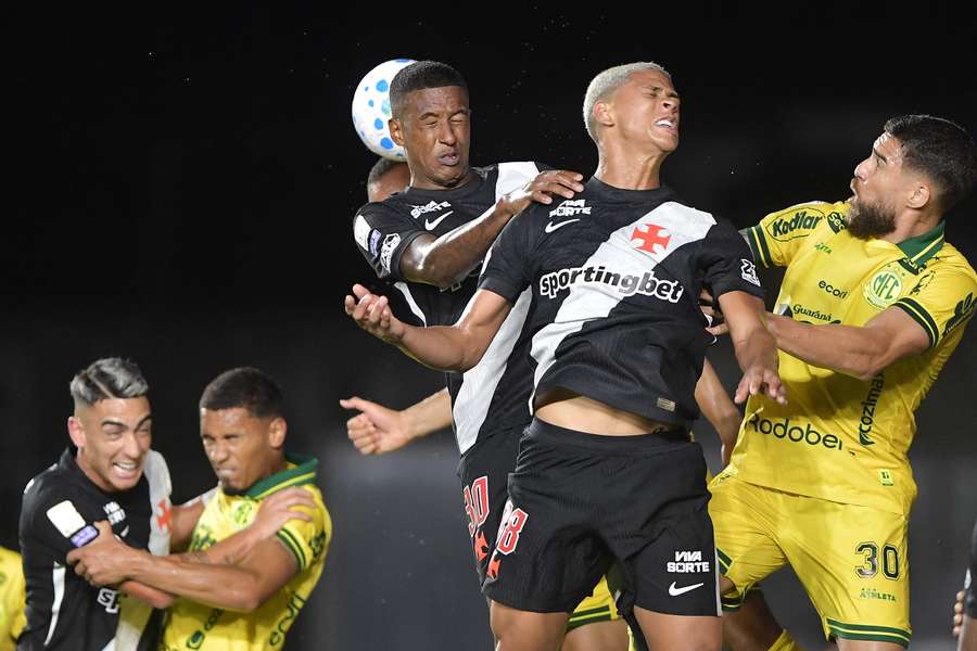 Vasco ficou no empate com o Mirassol dentro de São Januário Vasco ficou no empate com o Mirassol dentro de São Januário