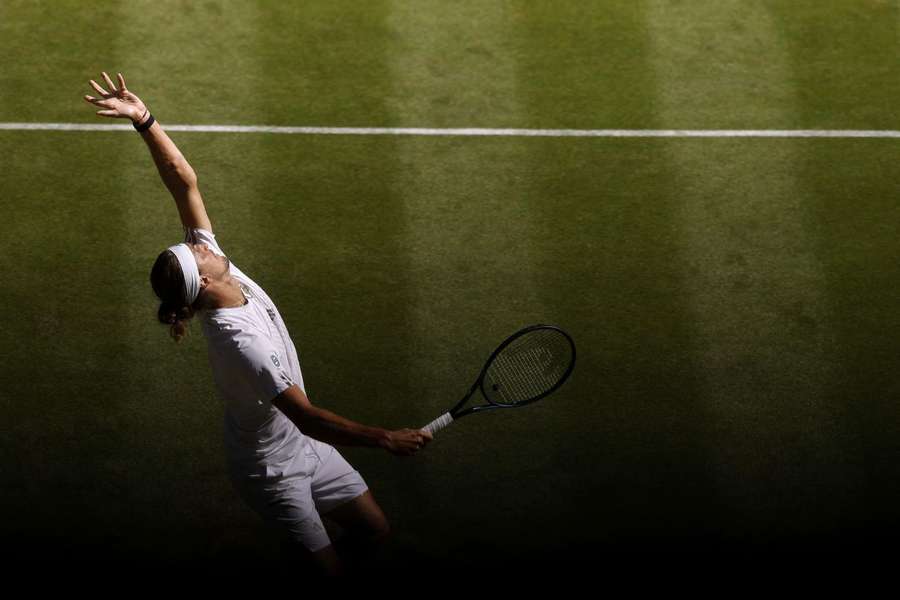 Zverev beim Service Zverev beim Service