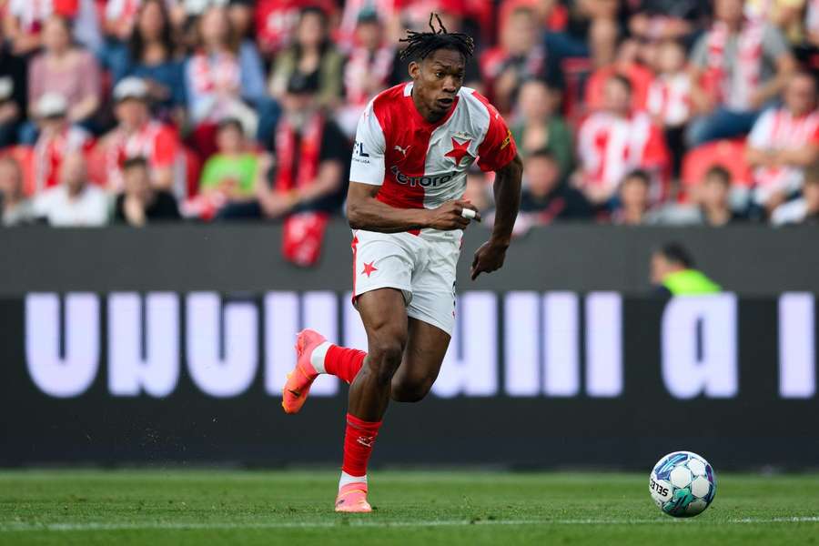 Nigerijský útočník Muhamed Tijani (25) bude působit opět v Maďarsku. Nigerijský útočník Muhamed Tijani (25) bude působit opět v Maďarsku.