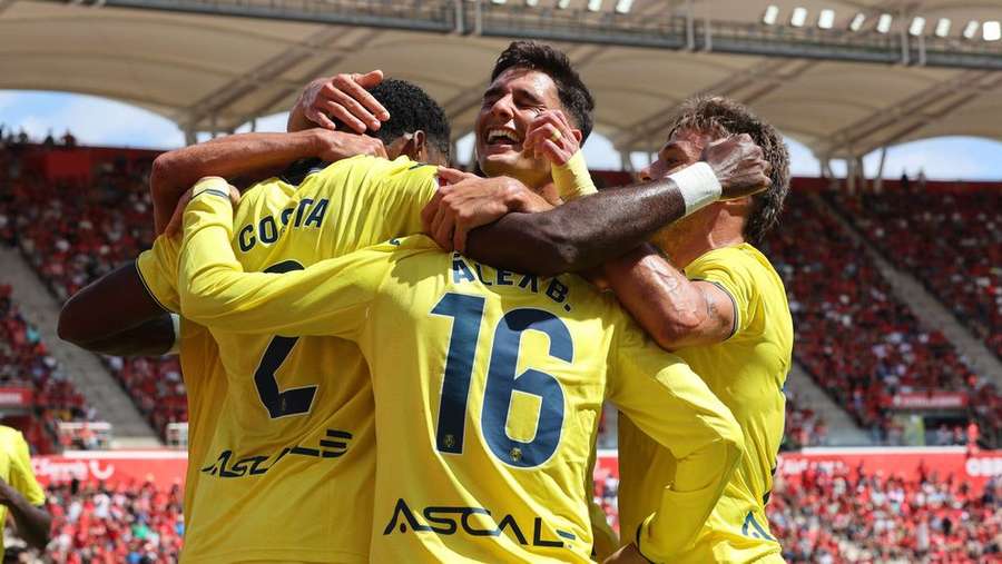 Villarreal celebrate