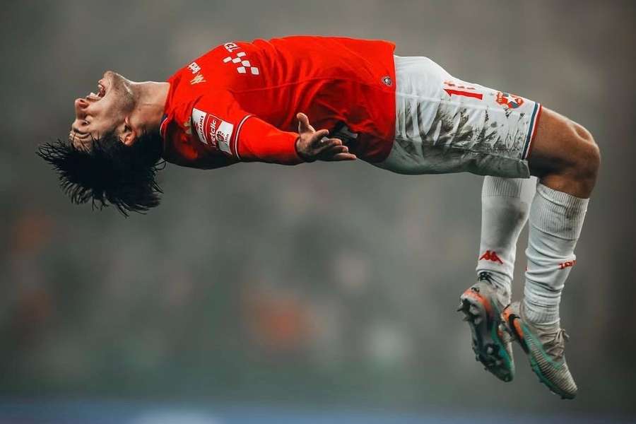 Frederico celebra os seus golos com um mortal