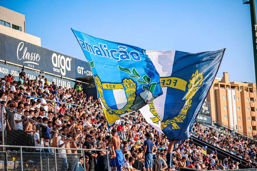 Famalicão tem lotação esgotada para o jogo com o Benfica