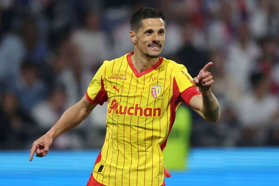 Florian Sotoca célébrant contre Lyon lors de la dernière journée de Ligue 1.