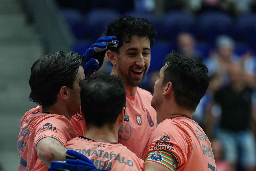 Festival de golos no dragão