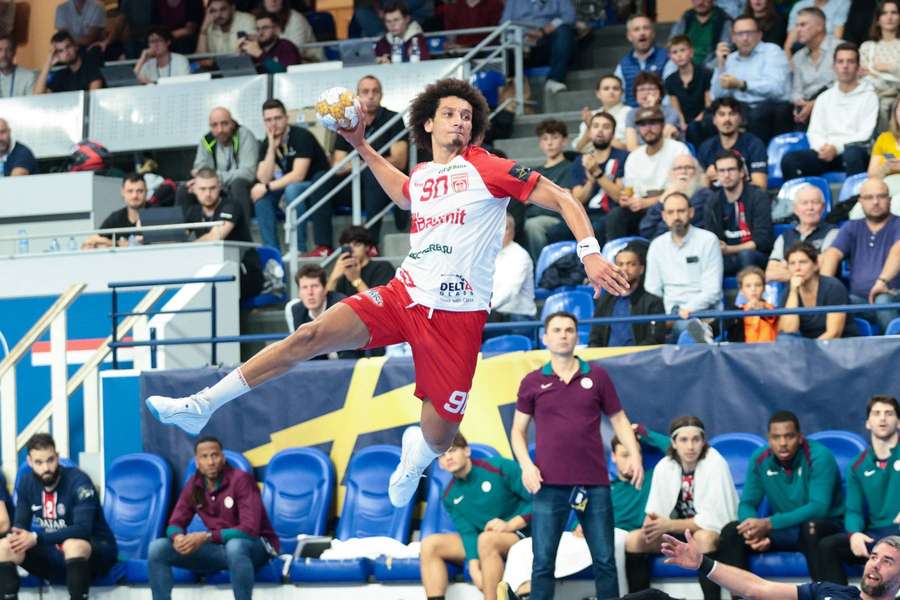 Ali Ismail Mohamed Zein de la CS Dinamo 