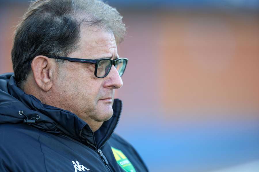 Guto Ferreira não é mais o técnico do Cuiabá