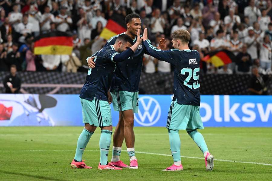 Alemanha encara EUA no dia 6 antes de estreia na Copa Alemanha encara EUA no dia 6 antes de estreia na Copa