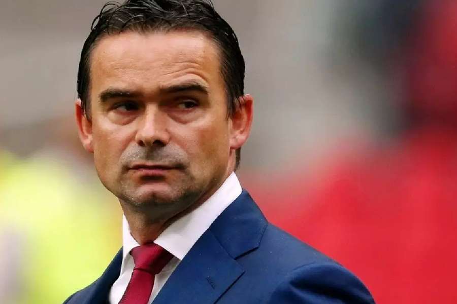 Marc Overmars va bien, d'après son club