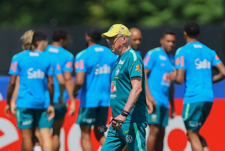 Ancelotti comanda primeiro treino pós-vitória contra Japão Ancelotti comanda primeiro treino pós-vitória contra Japão