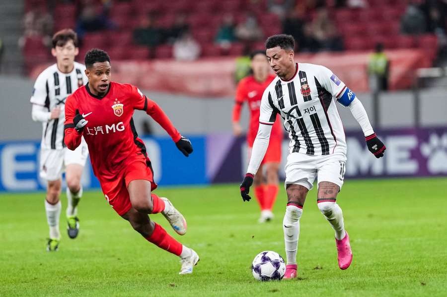 Lingard AGREES to contract with Corinthians