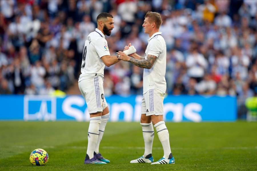 Benzema y Kroos durante un partido del Real Madrid