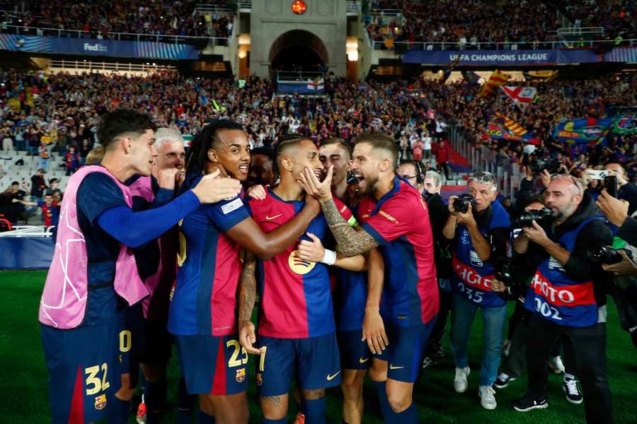 Barcelona celebrate Raphinha's hat-trick